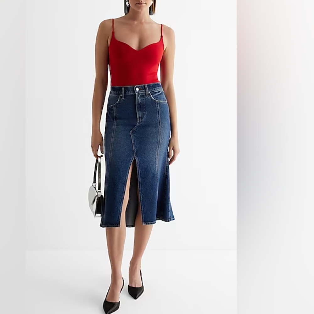 EXPRESS: Body Contour Sweetheart Neckline Bodysuit - Picture 3 of 4